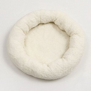 Лежанка для собак и кошек «Уют», мягкий мех, 50x42x11 см, молочная