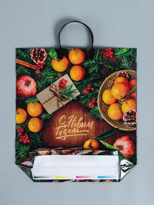 Пакет подарочный новогодний «Вкусный праздник», полиэтиленовый с пластиковой ручкой, 40*44 см