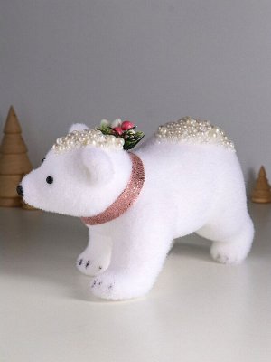 Фигурка «Белый мишка с еловым венком в бусинках», 13*23*13 см
