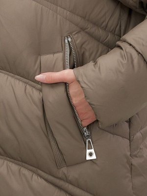 Пальто зимнее утепленное с капюшоном женское коричневого цвета 7747K