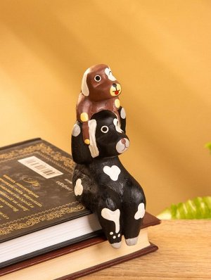 Сувенир «Пёс с щенком», 4.5x4x11 см, дерево