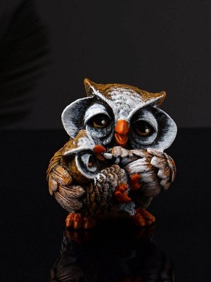 Фигурка полистоун «Сова кормит совёнка», 8x7.5x8.7 см