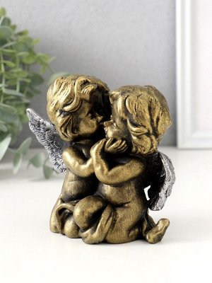 Фигурка полистоун «Ангелы целуются», 10.5x11x8 см