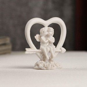 Фигурка полистоун «Ангелочки в сердце», 6x5.5x3 см