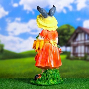 Садовая фигура из полистоуна «Зайчиха с корзинкой», 50x19x22 см
