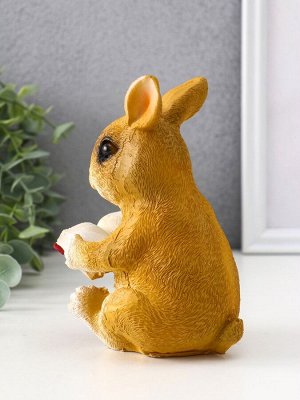 Фигурка полистоун TAKE IT EASY «Зайка читает книжку», 10x8x15 см