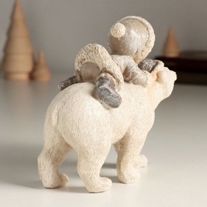 Фигурка полистоун «Ребёнок на белом мишке», 13.5x6x12.5 см