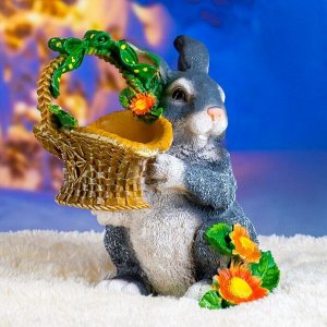 Садовая фигура из полистоуна «Зайка с лукошком», 33.5x28x28 см