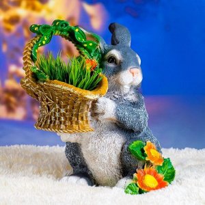 Садовая фигура из полистоуна «Зайка с лукошком», 33.5x28x28 см