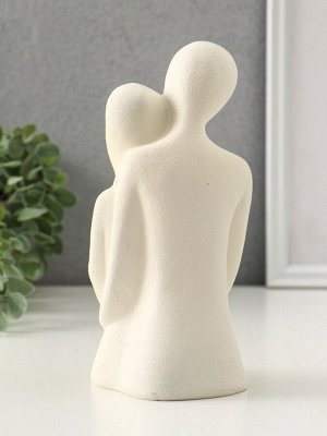 Бюст полистоун «Влюблённые - объятия», песочный, 9x7.5x19.5 см