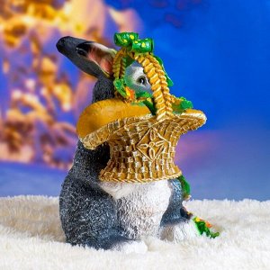 Садовая фигура из полистоуна «Зайка с лукошком», 33.5x28x28 см