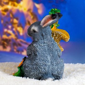 Садовая фигура из полистоуна «Зайка с лукошком», 33.5x28x28 см