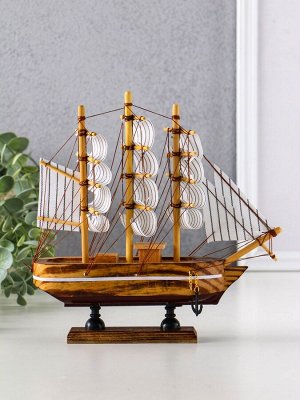 Сувенирная модель корабля «Акару», 20x4.5x19 см