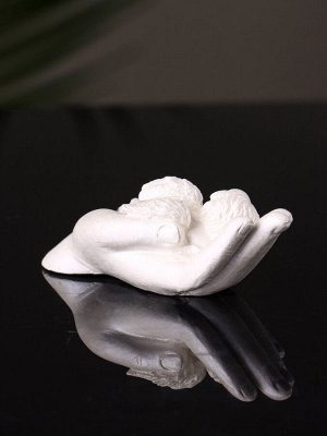 Фигурка гипс «Ангелок на ладони спит», 3x7x3 см, перламутр