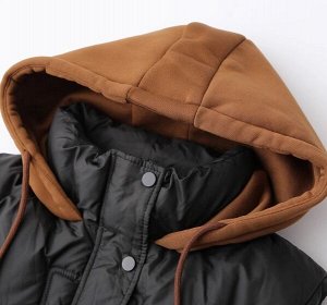 Жилет утепленный стеганый с трикотажным капюшоном на молнии, черный