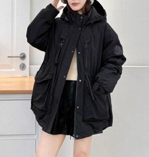 Парка зимняя объемная с капюшоном и карманами, на молнии, черный