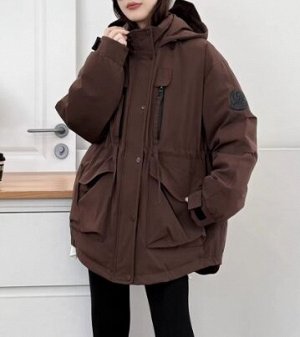 Парка зимняя объемная с капюшоном и карманами, на молнии, коричневый
