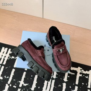 Лоферы женские замшевые зимние
