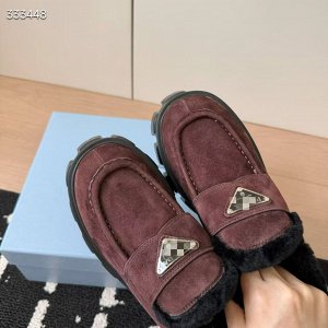 Лоферы женские замшевые зимние