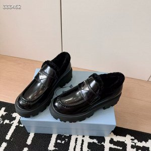 Лоферы женские кожаные зимние