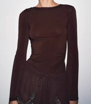 ФУТБОЛКА С ДЛИННЫМИ РУКАВАМИ И СБОРКАМИ, арт.5039474 800, коричневый