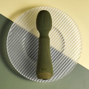 Мини-вибромассажёр цвета хаки Heartfelt - 13,4 см.