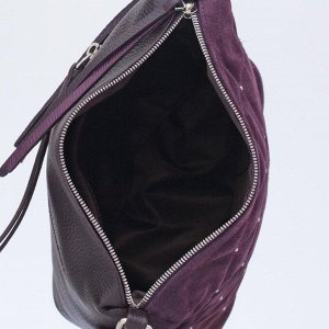 Сумка 21 см x 20( max 27) см x 12 cm  (высота x длина  x ширина ) Стильная вместительная сумочка кросс-боди трапецевидной формы, закрывается на молнию, носится на плече /через плечо. Внутри сумки – ка
