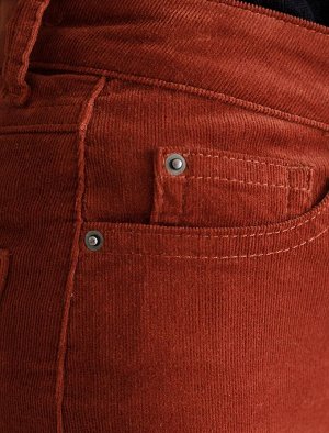 Укороченные эластичные брюки слим из микро вельвета терракотовый