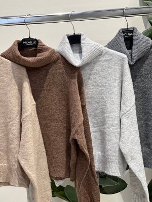 Кофта ОБЯЗАТЕЛЬНО УКАЖИТЕ ЖЕЛАЕМЫЙ ЦВЕТ!
