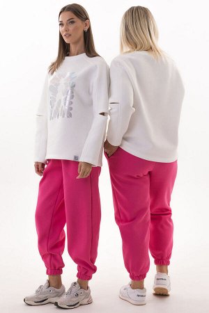 Костюм Костюм Kivviwear 4223433607 экрю-фуксия 
Состав: ПЭ-26%; Хлопок-70%; Эластан-4%;
Сезон: Осень-Зима
Рост: 170

Представляем вам уникальный спортивный костюм, который сочетает в себе стиль и ком