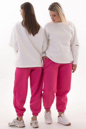 Костюм Костюм Kivviwear 4223433608 экрю-фуксия 
Состав: ПЭ-26%; Хлопок-70%; Эластан-4%;
Сезон: Осень-Зима
Рост: 170

Представляем вам уникальный спортивный костюм, который сочетает в себе стиль и ком