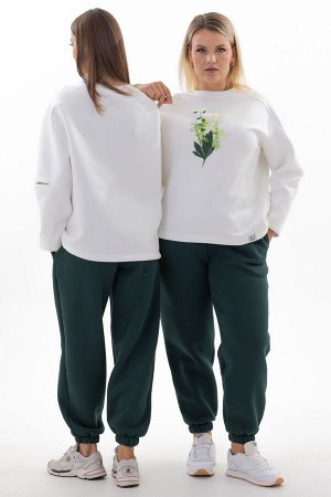Костюм Костюм Kivviwear 4223433601 экрю-изумруд 
Состав: ПЭ-26%; Хлопок-70%; Эластан-4%;
Сезон: Осень-Зима
Рост: 170

Представляем вам уникальный спортивный костюм, который сочетает в себе стиль и ко