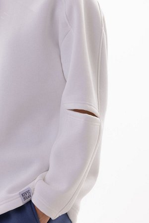Костюм Костюм Kivviwear 4223433604 экрю-индиго 
Состав: ПЭ-26%; Хлопок-70%; Эластан-4%;
Сезон: Осень-Зима
Рост: 170

Представляем вам уникальный спортивный костюм, который сочетает в себе стиль и ком