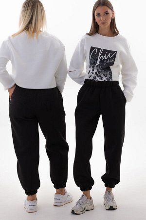 Костюм Костюм Kivviwear 4223433605 экрю-черный 
Состав: ПЭ-26%; Хлопок-70%; Эластан-4%;
Сезон: Осень-Зима
Рост: 170

Представляем вам уникальный спортивный костюм, который сочетает в себе стиль и ком