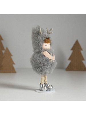 Интерьерная кукла текстильная «Малышка в серой мохнатой шубке в шапке с рожками», 5.6?6?14 см