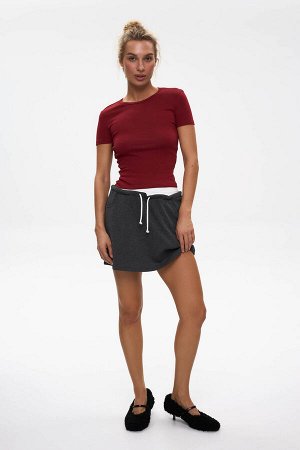 Футболка силуэта Slim
