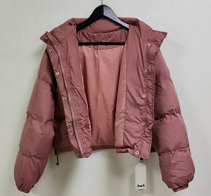 Теплая дутая куртка короткая на молнии с длинными рукавами, розовый