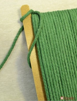 Шнур цв.темно-зеленый, 8 мм, хлопок-100%