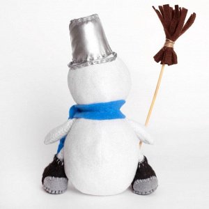 Набор для создания игрушки из фетра "Снеговик" 18,5 см