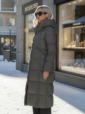 Пальто зимнее утепленное с капюшоном женское темно-серого цвета 7729TC