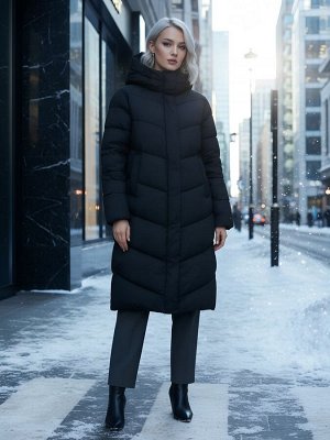 Пальто зимнее утепленное с капюшоном женское черного цвета 7623Ch