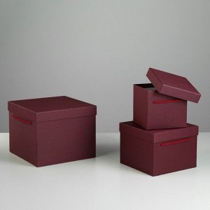 Набор коробок 3 в 1, бордовый, 25 х 25 х 20 - 14 х 14 х 14 см