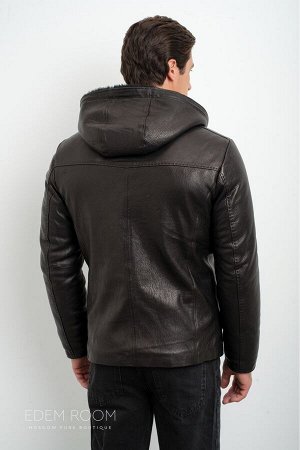 короткая куртка - дублёнка с капюшоном