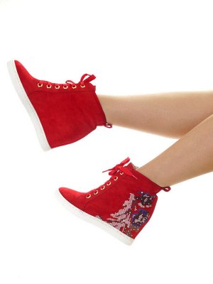 Ботинки Страна производитель: Китай
Полнота обуви: Тип «F» или «Fx»
Материал верха: Замша
Цвет: Красный
Материал подкладки: Байка
Стиль: Повседневный
Форма мыска/носка: Закругленный
Каблук/Подошва: Та
