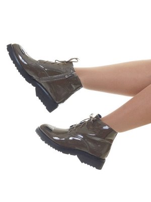Ботинки Страна производитель: Китай
Вид обуви: Ботинки
Сезон: Весна/осень
Размер женской обуви x: 35
Полнота обуви: Тип «F» или «Fx»
Материал верха: Лаковая кожа натуральная
Материал подкладки: Байка
