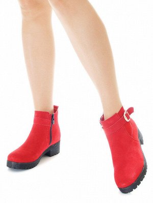 Полусапоги Страна производитель: Турция
Вид обуви: Полусапоги
Размер женской обуви x: 36
Полнота обуви: Тип «F» или «Fx»
Цвет: Красный
Материал верха: Замша
Материал подкладки: Байка
Форма мыска/носка