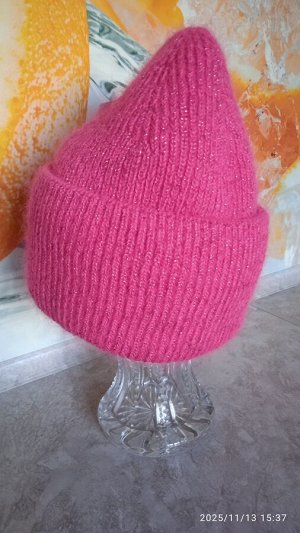 Вязаная шапка ангора