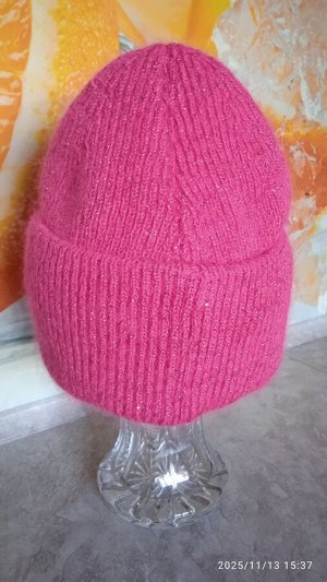 Вязаная шапка ангора