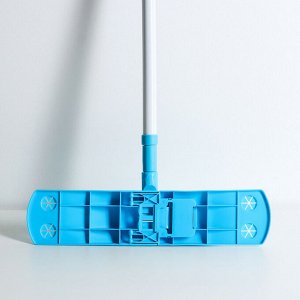 Швабра плоская, телескопическая ручка 68-120 см, насадка микрофибра 40?10 см, цвет голубой