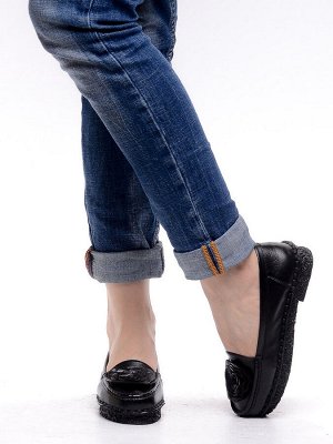 Туфли Страна производитель: Китай
Размер женской обуви: 36, 36, 36, 36.5, 37, 37.5, 38, 38.5
Полнота обуви: Тип «F» или «Fx»
Сезон: Весна/осень
Тип носка: Закрытый
Форма мыска/носка: Закругленный
Кабл
